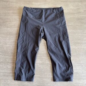 Athleta Solid Black Crops Leggings Cropped Pants M